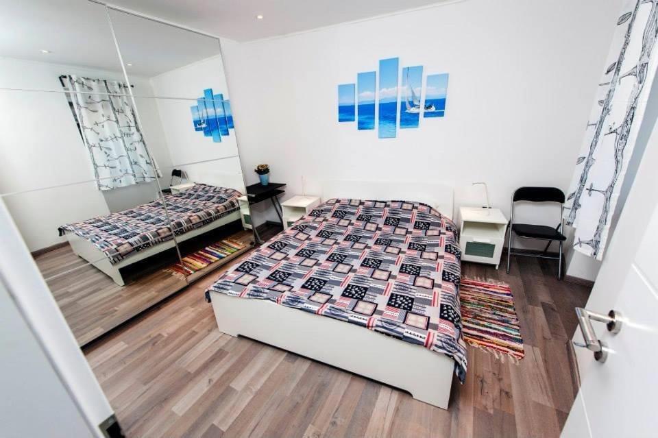 Apartman Puzzle 로비니 외부 사진